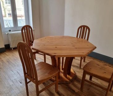 Location Appartement 3 pièces Meublé 71m² VIERZON 18100 - Photo 2