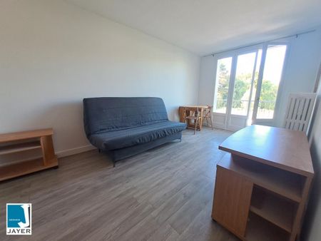 1 PIÈCE MEUBLÉ PROCHE CENTRE-VILLE - Photo 2