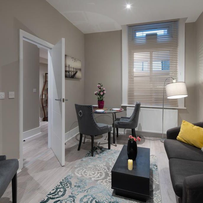 Studio to rent - Photo 1