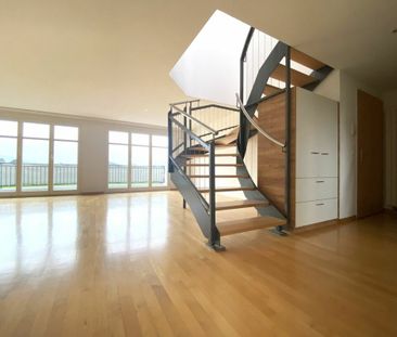 Attraktive 5.5-Zimmer-Maisonettewohnung mit Balkon in gepflegter Li... - Photo 2