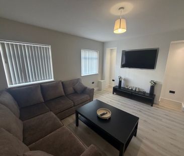 Neath Road - Photo 4