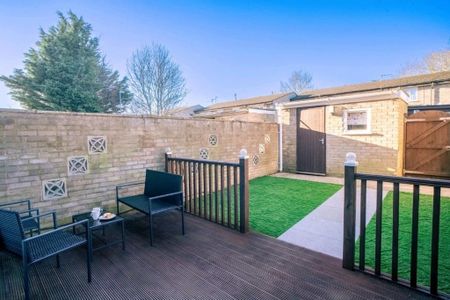 1 bedroom in a house share to rent - Photo 5