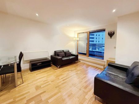 1 bedroom flat to rent - Photo 2