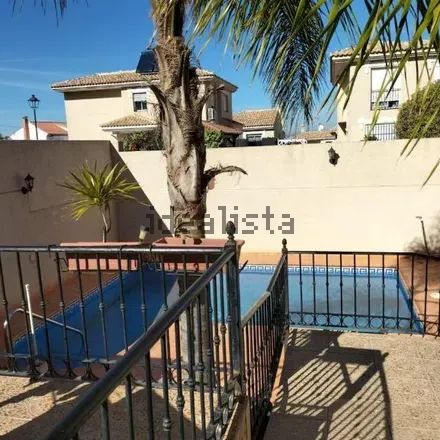 Alquiler de chalet pareado en Calle Carlos Puebla - Photo 1