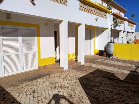 4 room luxury Semidetached House for rent in Lagos, Distrito de Faro - Photo 4