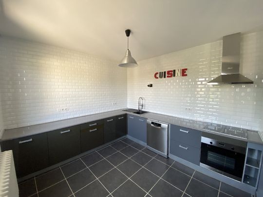 Location Maison 4 pièces 88m² GUEUGNON 71130 - Photo 1