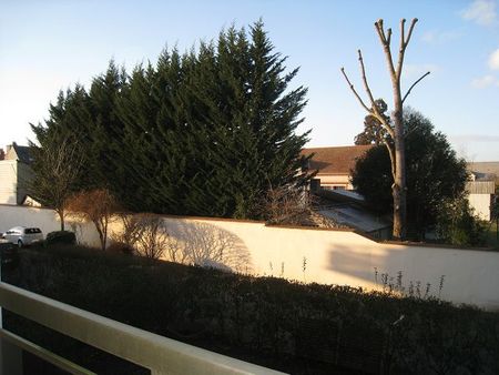 Location Appartement 1 pièce 22m² ORLEANS 45000 - Photo 5