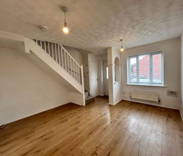 2 bedroom terraced house to rent - Photo 1