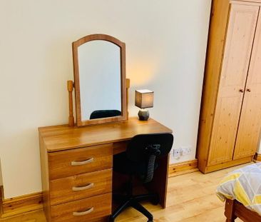 Eblana Street, WIFI Included, All Bills Included, BT71LD, Belfast - Photo 3