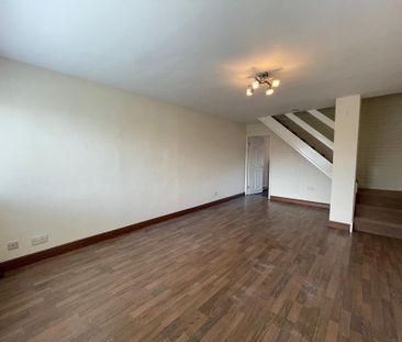 2 bedroom property to rent - Photo 1