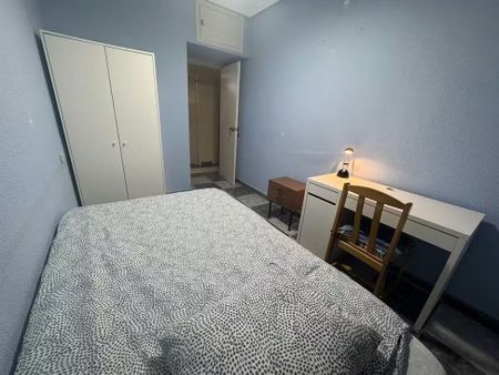 Calle del Cabo Machichaco, Madrid, Community of Madrid 28053 - Photo 2