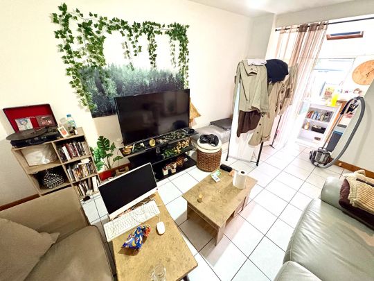 APPARTEMENT T2 A LOUER - BLOIS - DUPLEX, COUR & PLACE DE PARKING PRIVATIVES - Photo 1