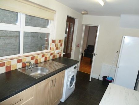 82 Carmel Street, Holylands, Belfast, BT7 1QF - Photo 4