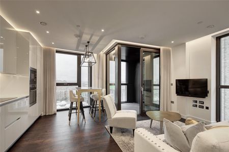 Thornes House, 4 Charles Clowes Walk, Nine Elms, SW11 7AG - Photo 4