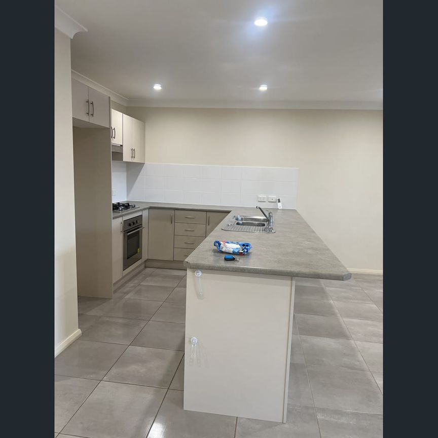 2 Bedroom Home in Rutherford ✨ - Photo 1