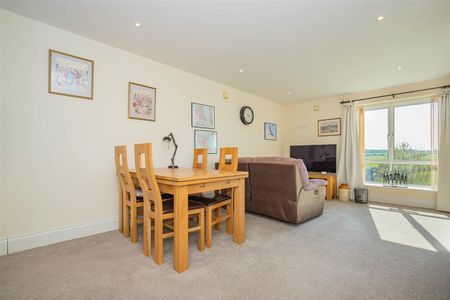 Wellsway, Keynsham, Bristol - Photo 2