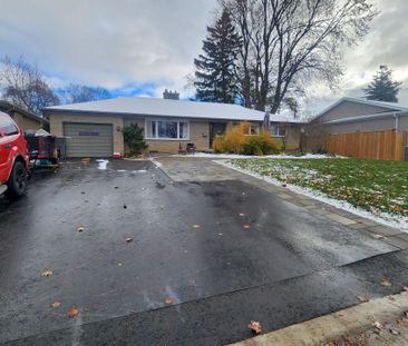 For Lease - 737 Law Street Unit# Lower, Oshawa, Ontario - Photo 1