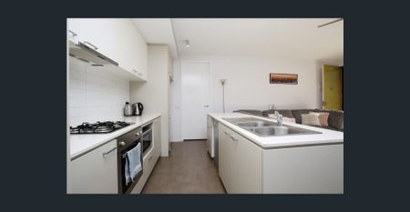 Single-Level with Huge Private Courtyard. - Photo 4