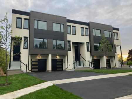 For Lease - 1956 Valley Farm Road, Pickering, Ontario - Photo 5