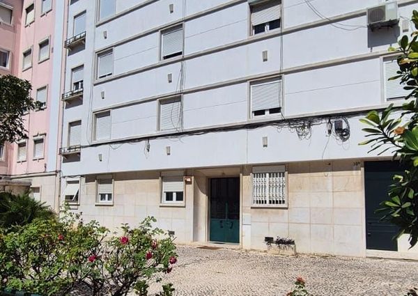 Quartos para estudantes av de Madrid Areeiro