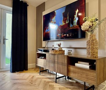 Christmas Place, The Staiths, Gateshead - Photo 2