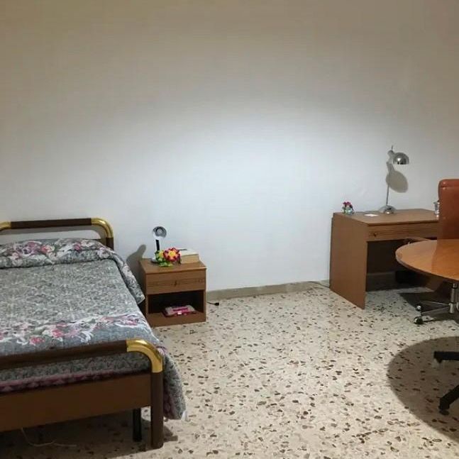 PRESSI POLICLINICO CAMERE ARREDATE - Photo 1
