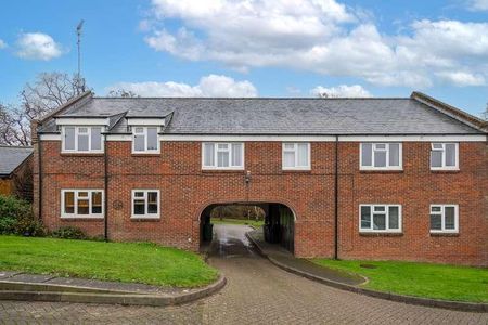 St. Johns, Redhill, RH1 - Photo 4