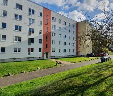 Neu sanierte 3-Raumwohnung mit Balkon - Foto 1