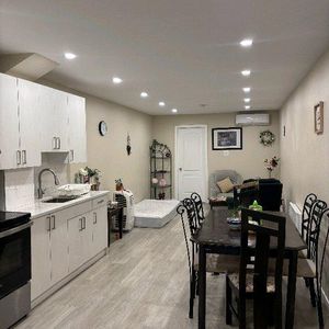 newly renovated 4 1/2 apartment for rent - ALL INCLUDED - Photo 2