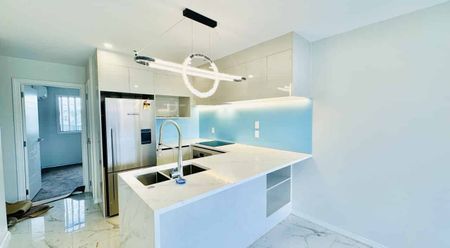 Mt Wellington Modern Home - Long term rental home - Photo 2
