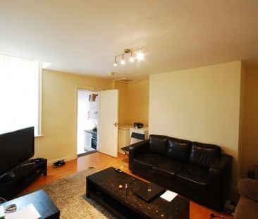 5 Bed - Kelvin Grove, Sandyford - Photo 6