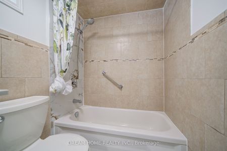 40 Marathon Crescent #Bsmt Room A - Photo 4