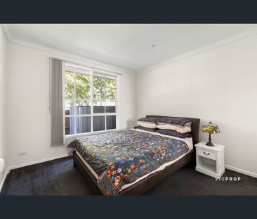 11 Hodgson Street, Templestowe Lower, Vic 3107 - Photo 2
