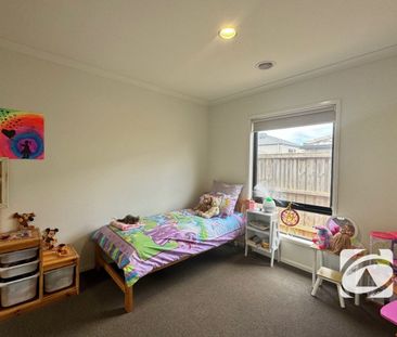 GREAT FAMILY HOME IN CLYDE NORTH - Photo 4