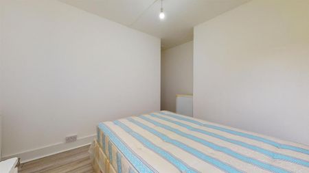1 bedroom property to rent - Photo 3