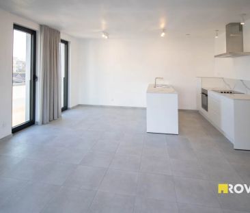 Prachtig lichtrijk nieuwbouwappartement met private ondergrondse au... - Photo 6