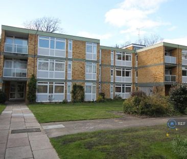 3 bedroom flat to rent - Photo 2