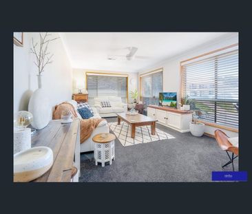 15 Matelot Place, Belmont, NSW 2280 - Photo 1