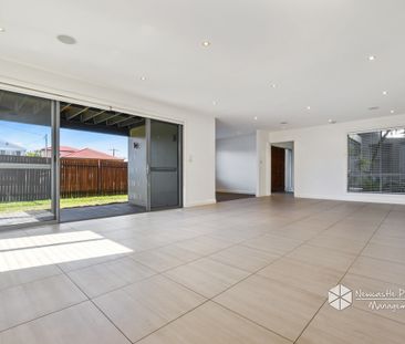 2 Edith Street, Marks Point - Photo 3