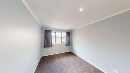 Awapuni - 3 Bedrooms - Photo 4