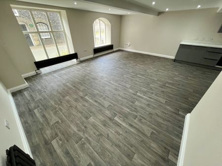 Old Market Street, Thetford - Photo 2