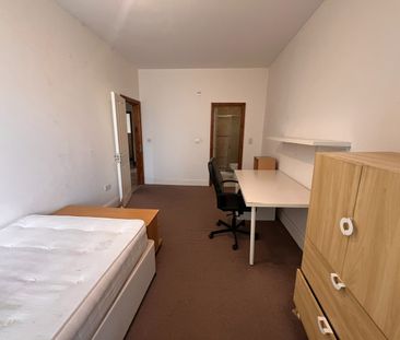 3 Bed Flat, Hyde Terrace, LS2 - Photo 5