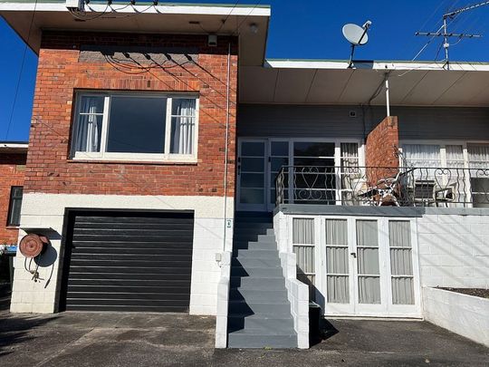 Charming 2BR Onehunga Retreat - Photo 1