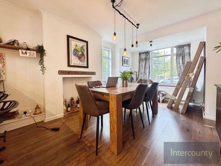 3 Bedroom Semi Detached House To Rent - Photo 3