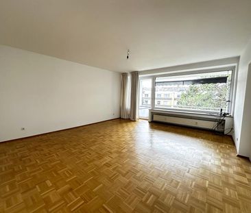 Helle und geräumige 3-Zimmer-Wohnung In zentraler Lage von Düsseldorf Oberkassel und nahe gelegen zum Rhein - Photo 6