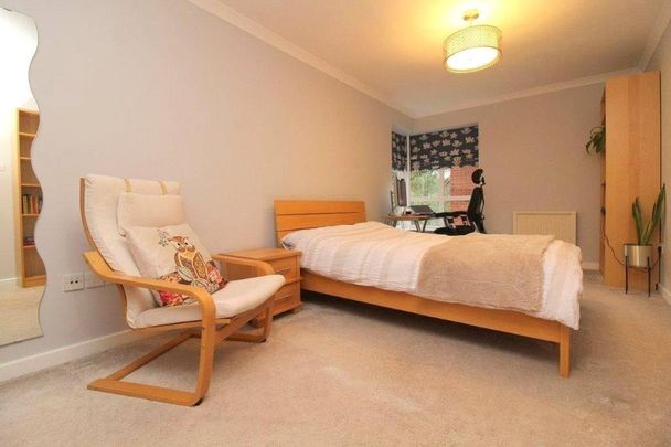 3 bedroom apartment to rent - Photo 1