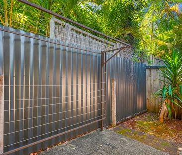 2/4 Mayworth Avenue, Port Macquarie NSW 2444 - Apartment For Rent |... - Photo 6