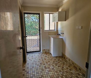 UNIT 5/169 Queen Street, Cleveland, Qld 4163 - Photo 3