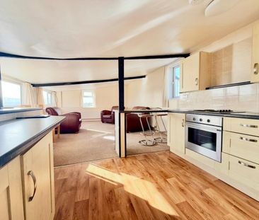 13 Garden Crescent, West Hoe, Plymouth - Photo 6