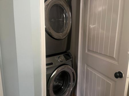 4 Bedroom Duplex with Single Attached Garage - Photo 3